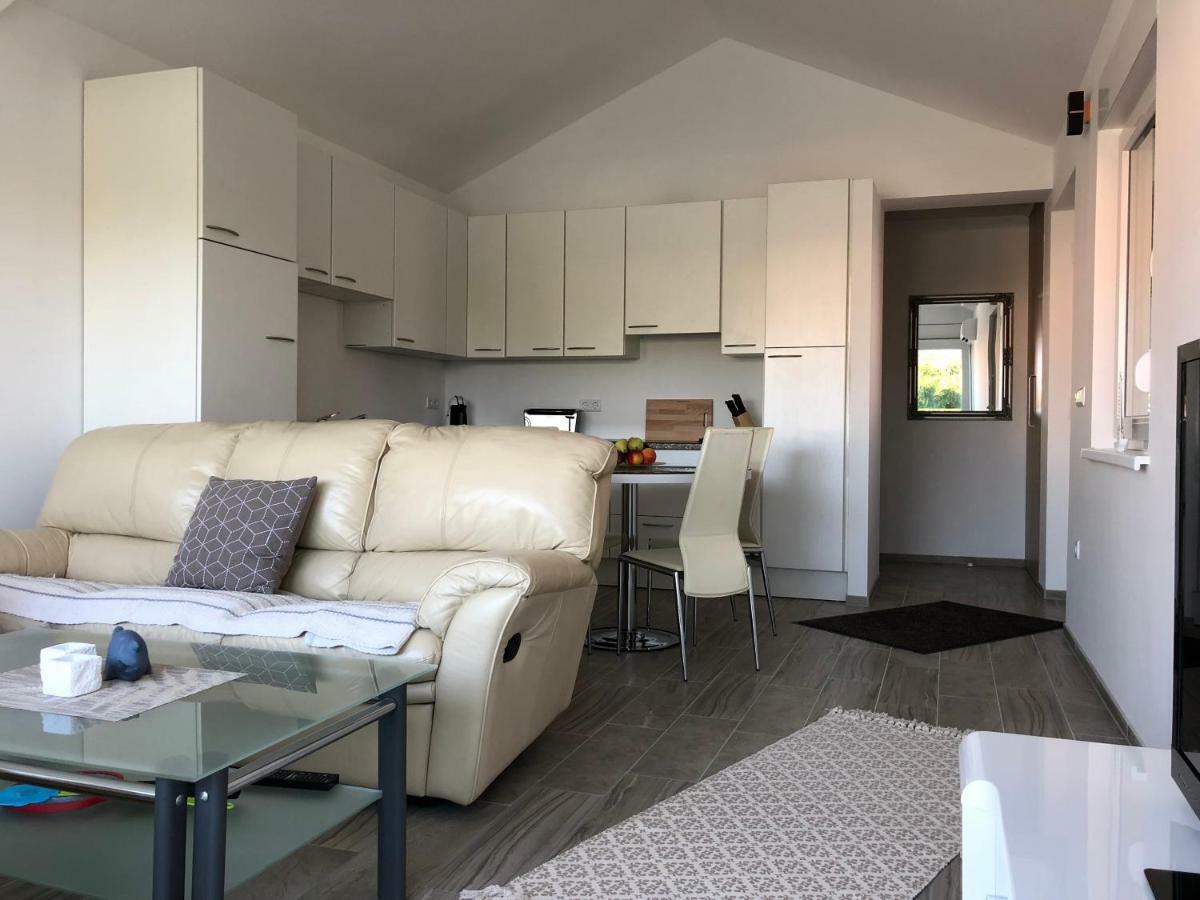 Harmony Vir Luxurioes Ausgestattete Ferienwohnung Mit 65M2 Eksteriør bilde